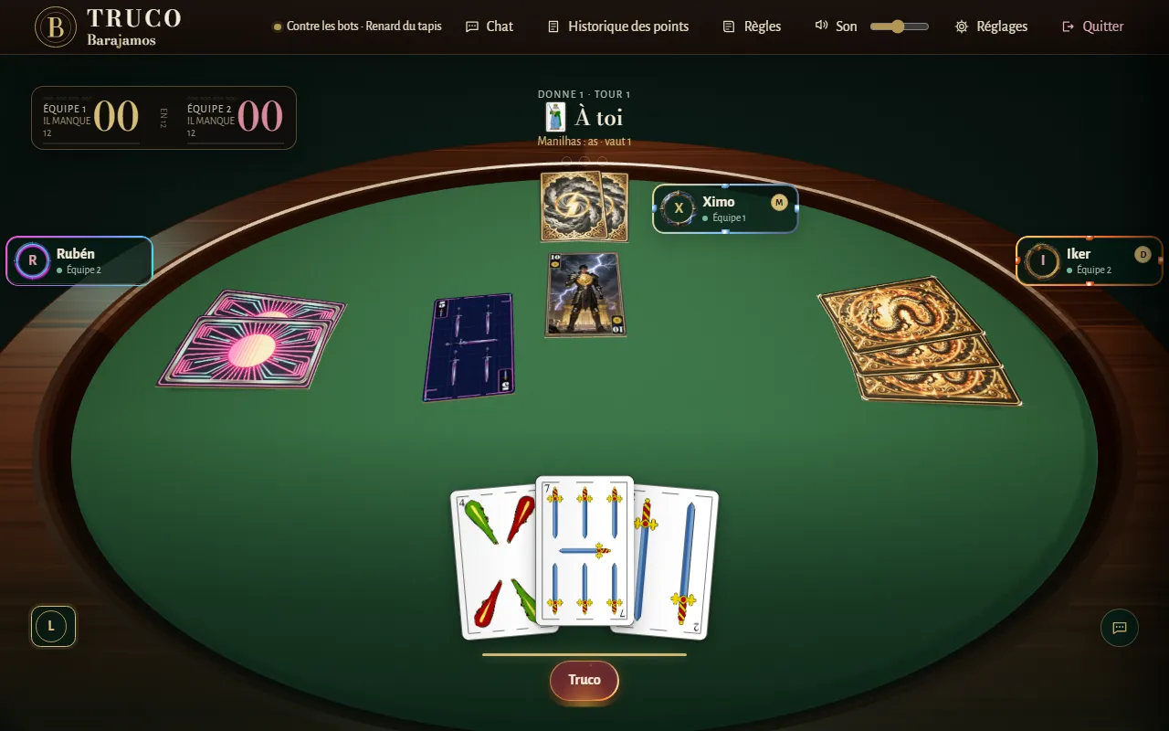 Une partie de truco brésilien sur Barajamos : les cartes sur le tapis vert, la vira, les quatre places et le tableau des scores.